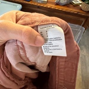 American Eagle size 6 pink jean shorts